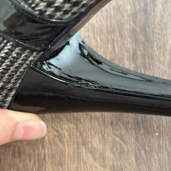 Stuart Weitzman Marianne Women's Size 8.5M US Black Wool Plaid Harness Pumps - Picture 9 of 9